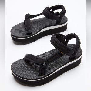 Teva flatform sandals